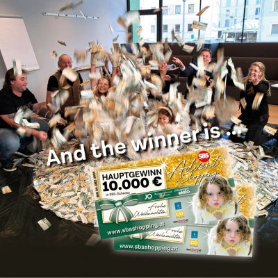 Tamtarataaaam! Die Verlosung vom SBS-Weihnachtsgewinnspiel 2024 hat gestern im Seminarraum von harry\'s home in Bischofshofen stattgefunden. Über den Hauptpreis von 10.000€...